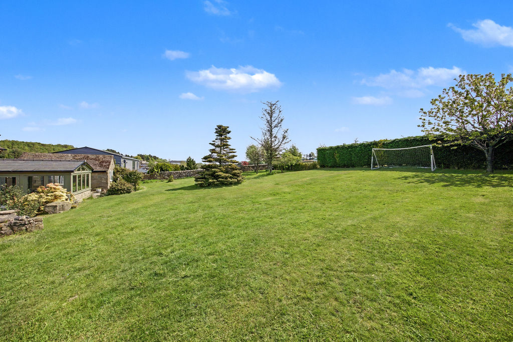 Darley Road Stone Edge